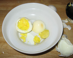 Peeled baked eggs